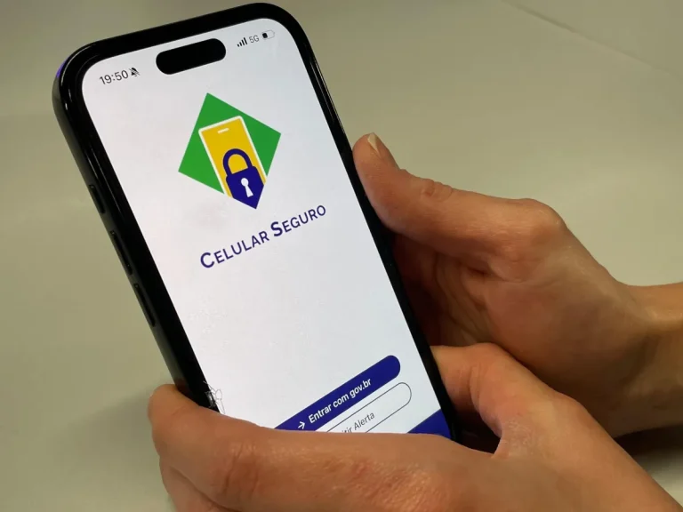 Apps to block a stolen cell phone even without an app installed.
